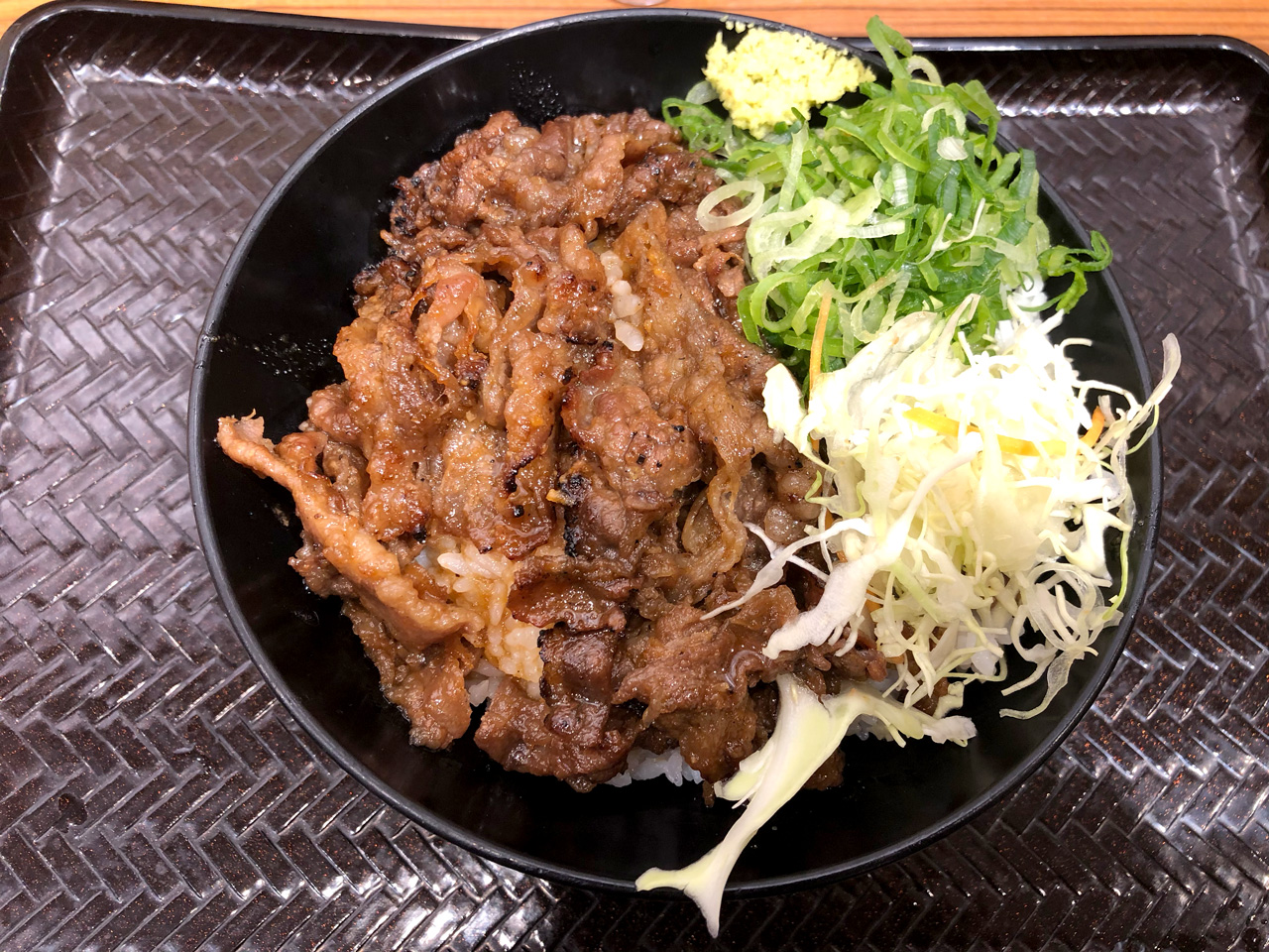 デカ盛りハンター 7kgすた丼 Max鈴木 ロケ地 渋谷 伝説のすた丼屋 のお店 メニューを紹介 Activi Tv